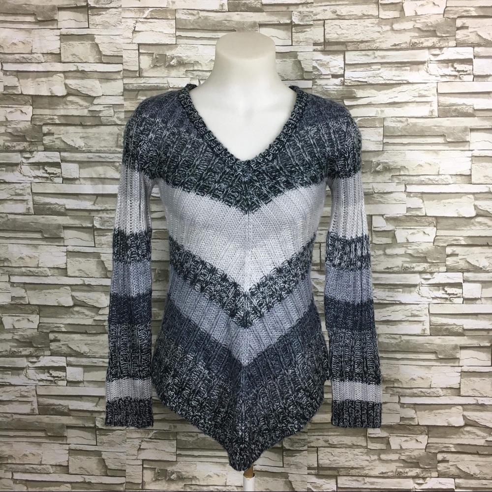 •HP• Ultra Flirt V-NeckLoose Knit Tunic Sweater S